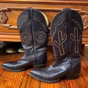 Black vintage Hondo cowboy boots